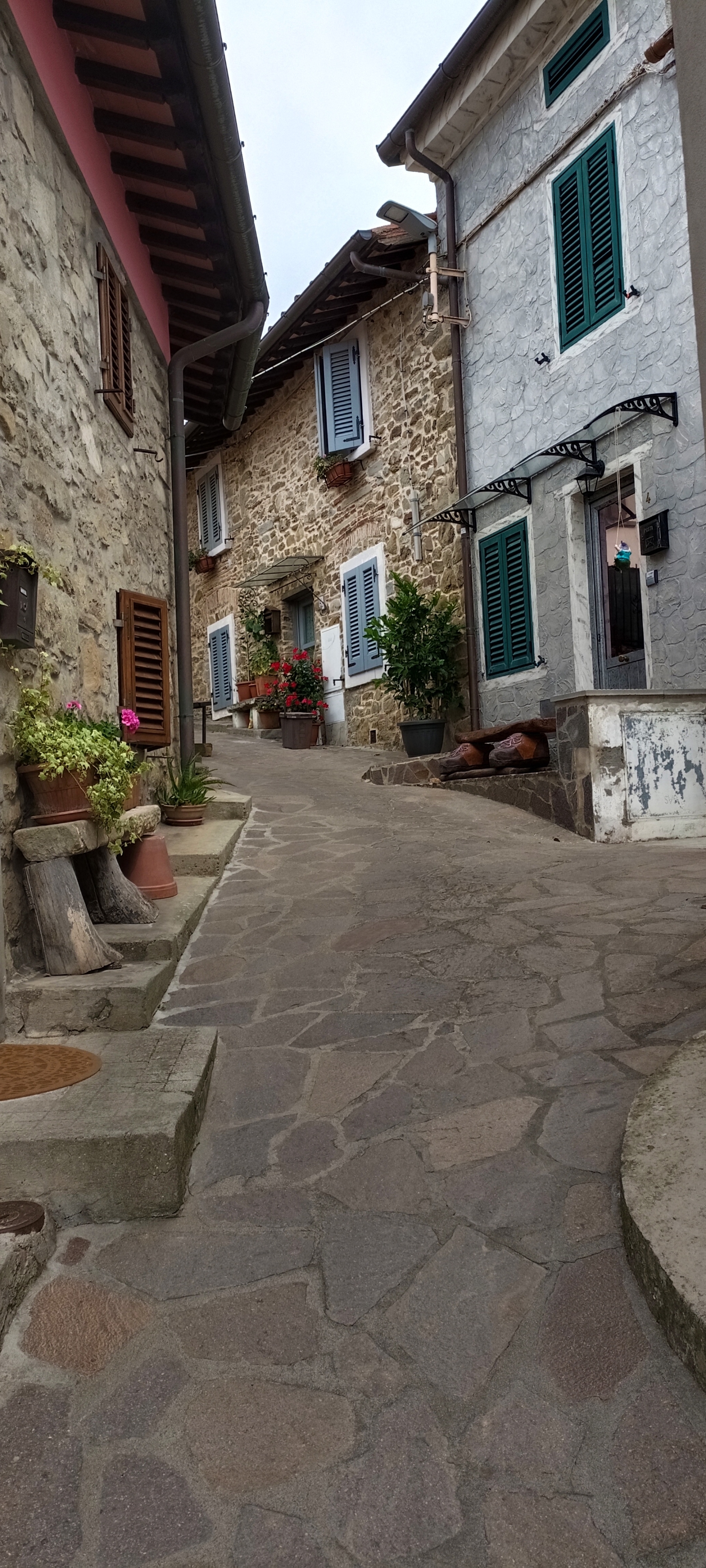 Schignano, Valbisenzio 